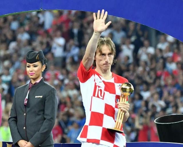 瓜迪奥拉谈10人轮换：确实有些过头了 我对此负全责（瓜迪奥拉反思10人轮换：确实过度，责任在我）