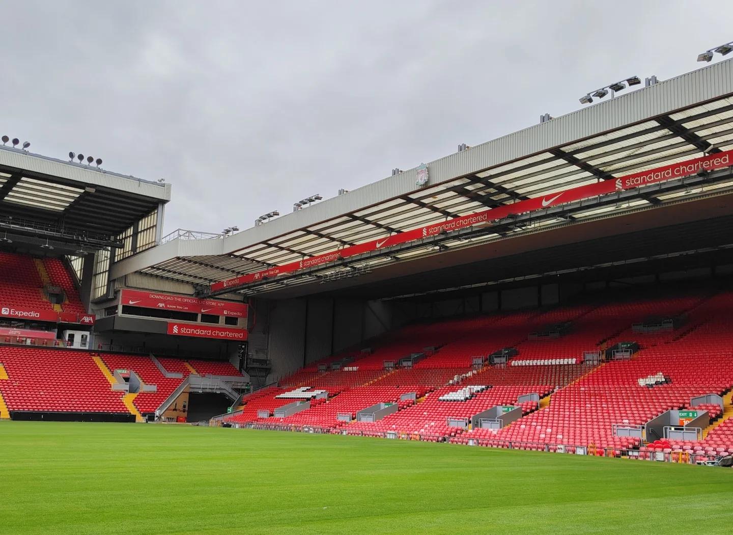 17岁290天，卡尔成为欧冠历史连续3场进球最年轻的球员（17岁290天！卡尔成欧冠史上最年轻的连续三场进球者）