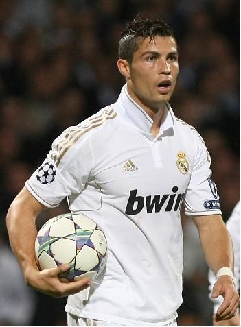 前挪威、丹麦主帅哈雷德在挪威时间本周四去世，享年72岁（前挪威与丹麦国家队主教练哈雷德于挪威当地时间周四逝世，享年72岁）