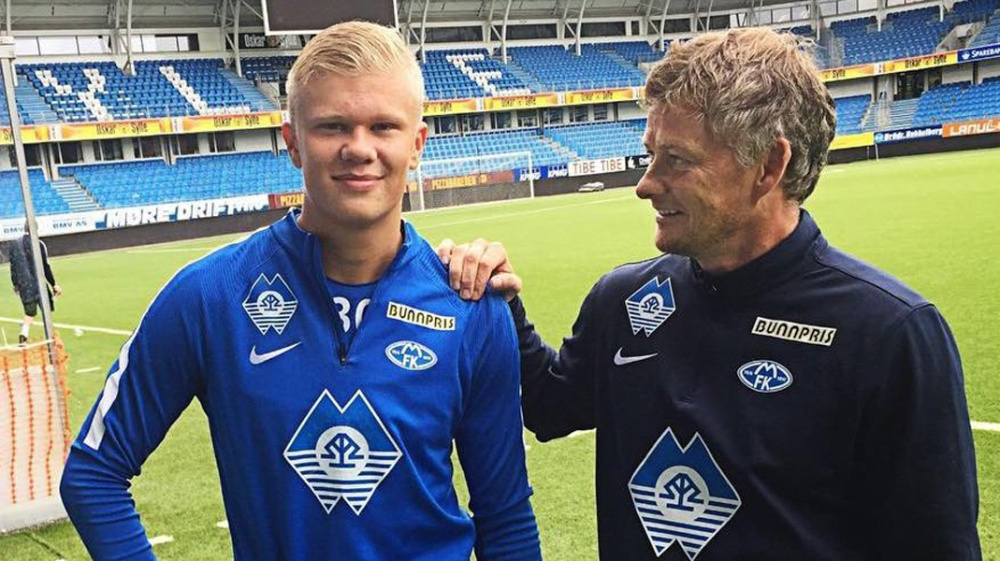 颜骏凌：这一年球队很不容易，夺冠靠的是积累（颜骏凌：艰难一年，球队捧冠靠厚积薄发）