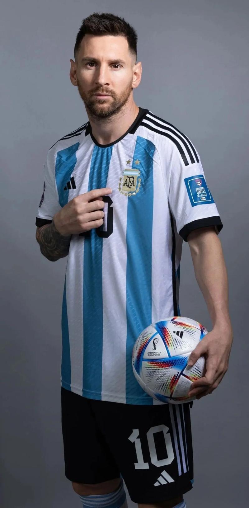 前曼联球探：曼联不应放走卡雷拉斯；多古是不成功引援的例子（前曼联球探称曼联不该放走卡雷拉斯；多古是失败引援的典型）