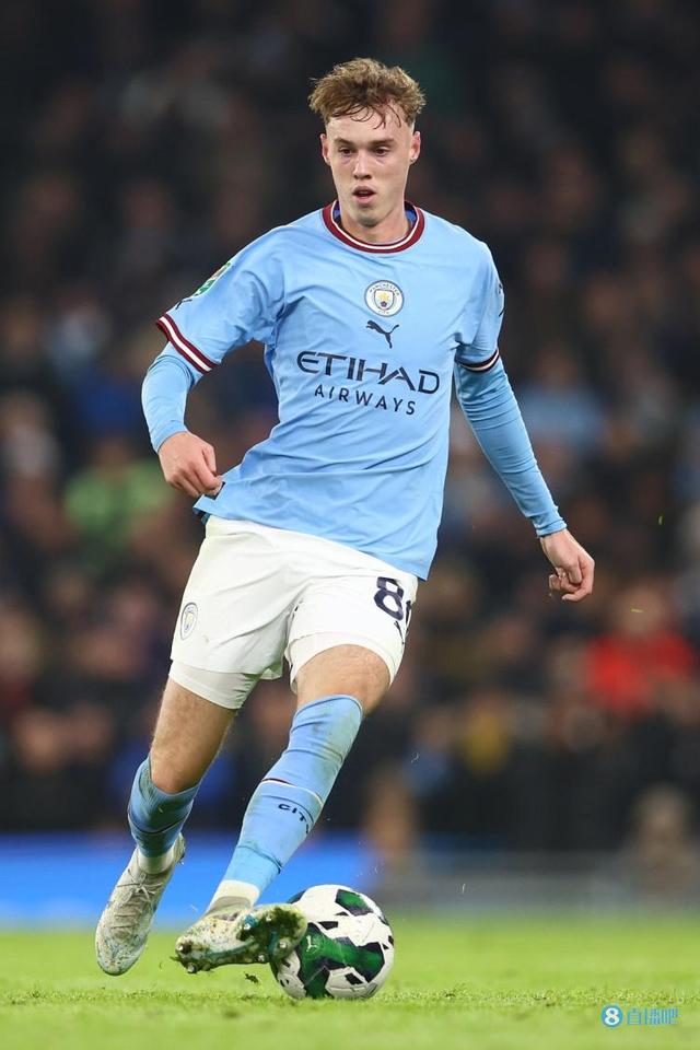 每体：阿劳霍大概率将在周中欧冠继续首发，加西亚代替孔德（每体：阿劳霍有望在周中欧冠继续首发，加西亚将出任孔德的位置）