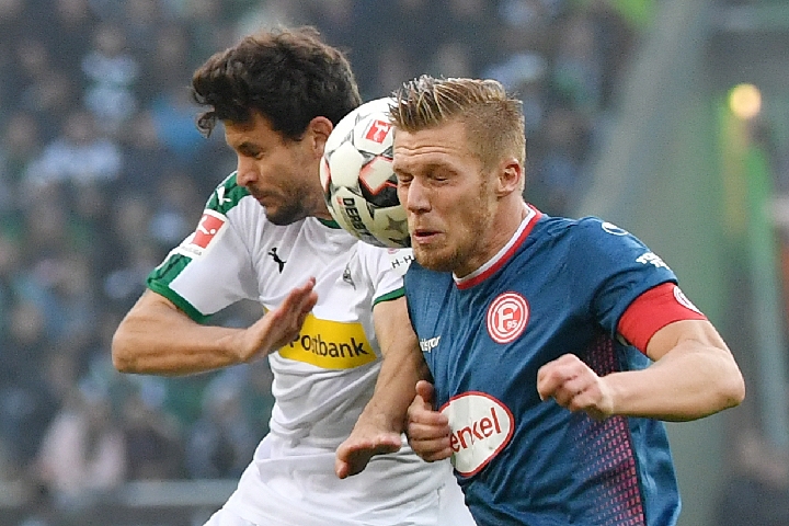 2025年欧洲足坛夏窗：英超创纪录 红军包揽前3（2025欧洲夏窗：英超破纪录，利物浦包揽前三）