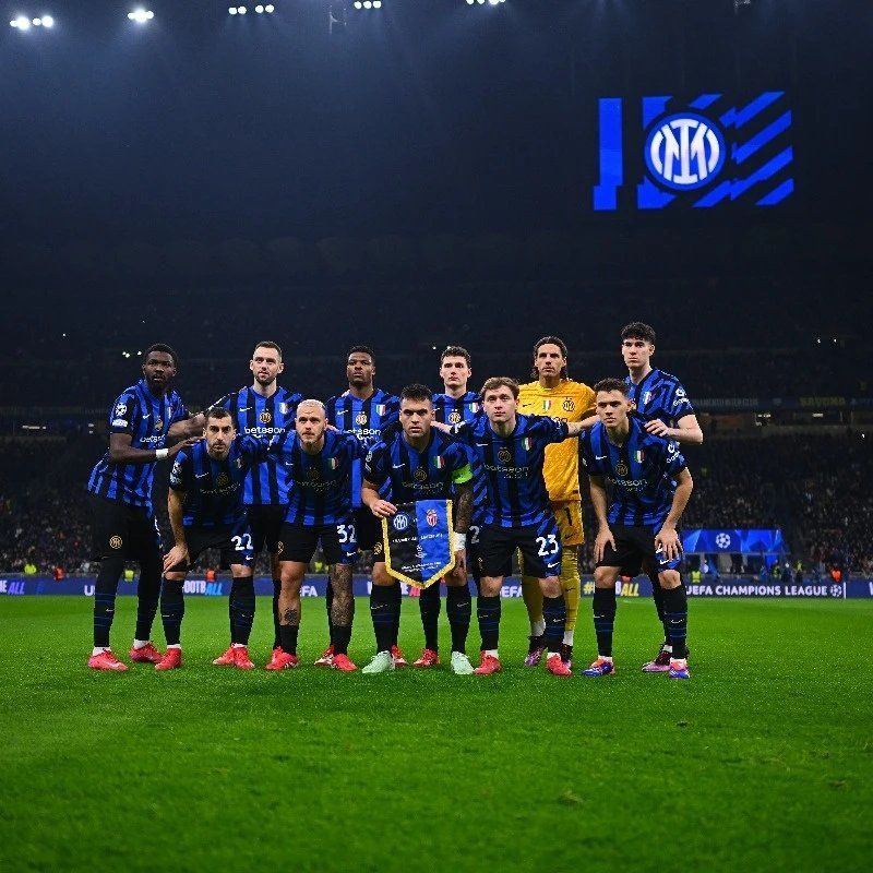 爱德华兹第三节7中5轰13分，带领森林狼追平比分（爱德华兹第三节7投5中砍13分，助森林狼扳平比分）