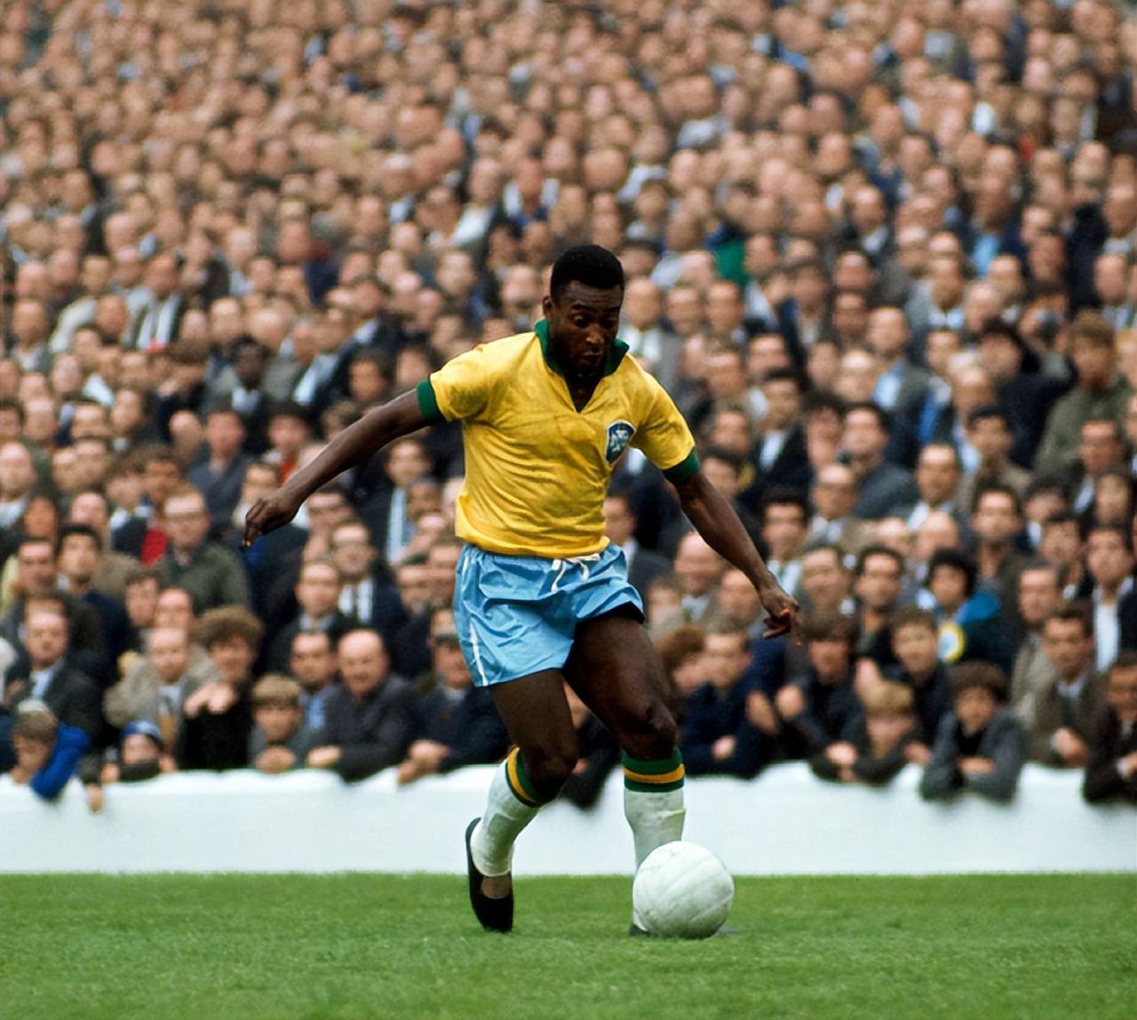 Opta全球俱乐部当前实力榜：阿森纳、拜仁、巴黎前3，维拉第6（Opta发布全球俱乐部实力榜：阿森纳、拜仁、巴黎包揽前三，维拉位列第6）