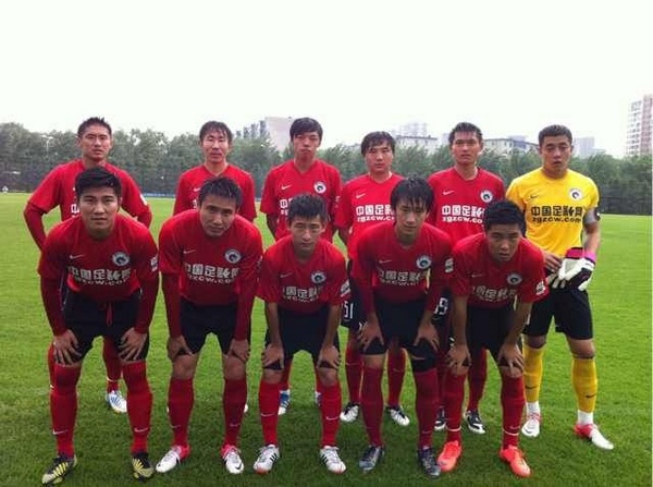 巴萨官方：12月10日对阵法兰克福的欧冠比赛将回归诺坎普举行（巴萨官宣：12月10日欧冠对阵法兰克福将重返诺坎普举行）