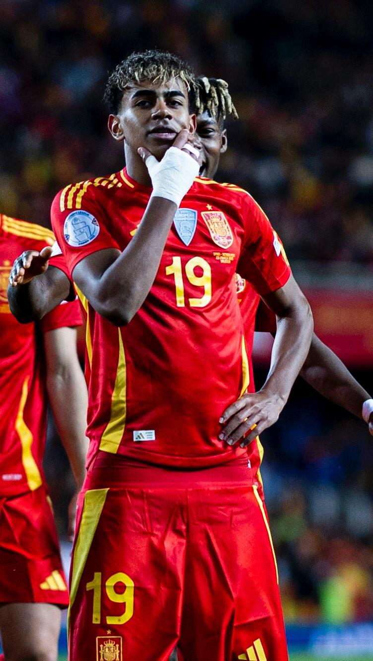 一束9秒83的光照亮少年的前行路（以9秒83之光，照亮少年前行之路）