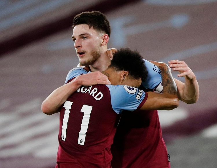 吉文：凯莱赫是欧洲三位最佳门将之一，他始终保持冷静的头脑（吉文：凯莱赫位列欧洲前三门将，始终沉着冷静）