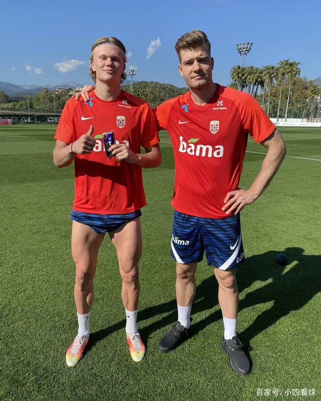 广岛主帅：申花在身体和速度方面很出色，J联赛球队技术细腻（广岛主帅称申花体能与速度出众，J联赛球队以细腻技术见长）