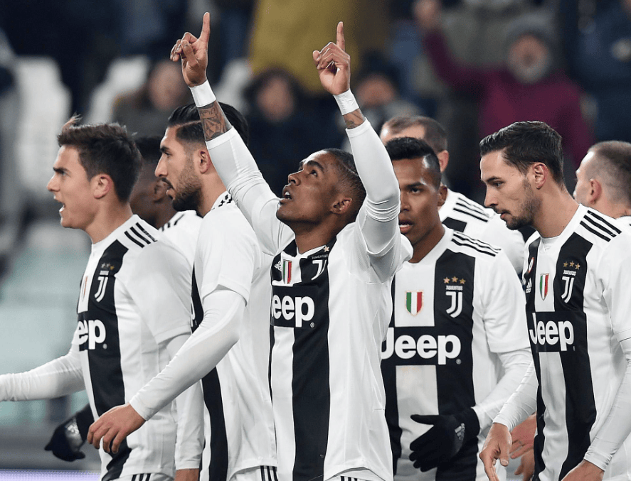 另类追星！美女主持张纯烨与偶像张稀哲一起合拍舞蹈视频（花式追星！人气主持张纯烨与偶像张稀哲同框合拍舞蹈视频）