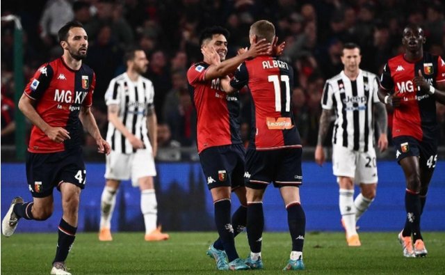 罗体：斯帕莱蒂重回那不勒斯全程遭嘘，球迷不原谅他执教尤文（罗马体育报：斯帕莱蒂重返那不勒斯遭全场嘘声，球迷仍因其执教尤文难以原谅）