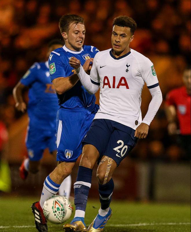 TA：曼城明夏可能签右后卫和右边锋，他们仍在关注利夫拉门托（The Athletic：曼城拟于明夏补强右后卫与右边锋，利夫拉门托仍在候选名单）