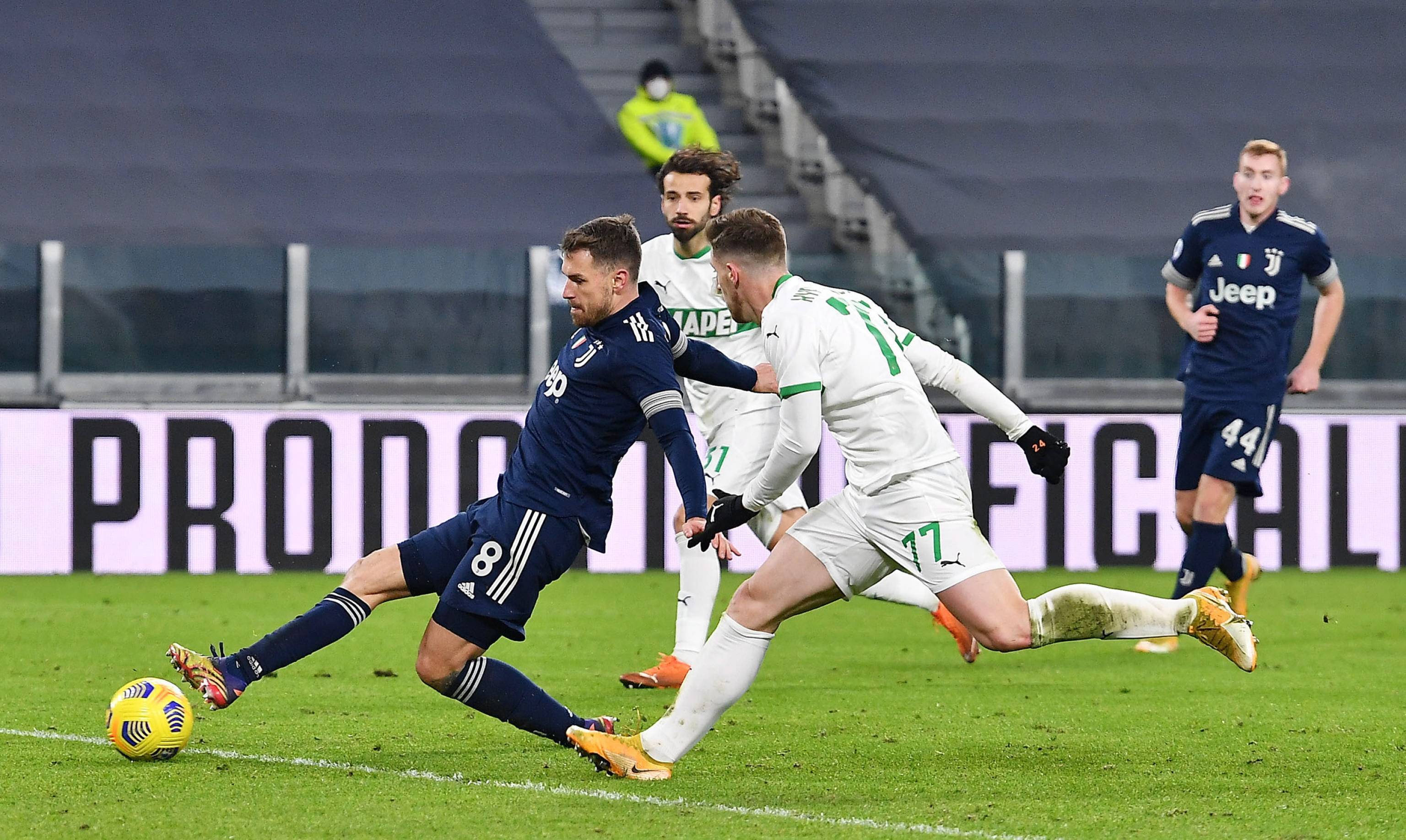 保罗超越费舍尔升至NBA常规赛胜场数历史第九位（保罗胜场超越费舍尔，升至NBA常规赛历史第九）